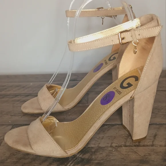GUESS Women's Tan Block Heel Sandals NWOT/B - Picture 1 of 5